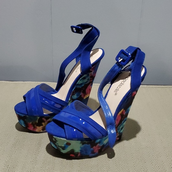 Flower Blue Platform - Picture 4 of 7